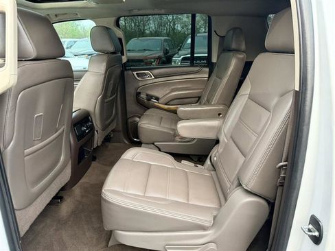 Used 2016 GMC Yukon XL Denali w/ Open Road Package AWD/4WD image 25