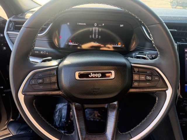 Used 2024 Jeep Grand Cherokee Limited AWD/4WD image 29