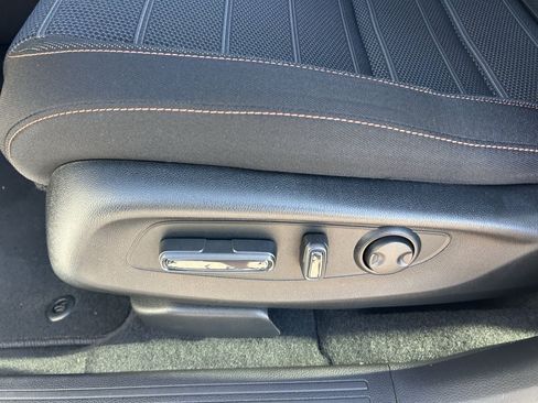 Used 2025 Honda CR-V Sport image 31