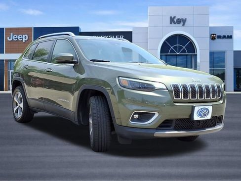 Used 2021 Jeep Cherokee Limited w/ Trailer Tow Group AWD/4WD image 7