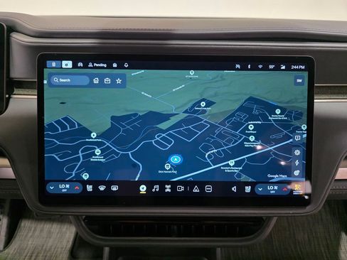 Used 2025 Rivian R1T Adventure image 30