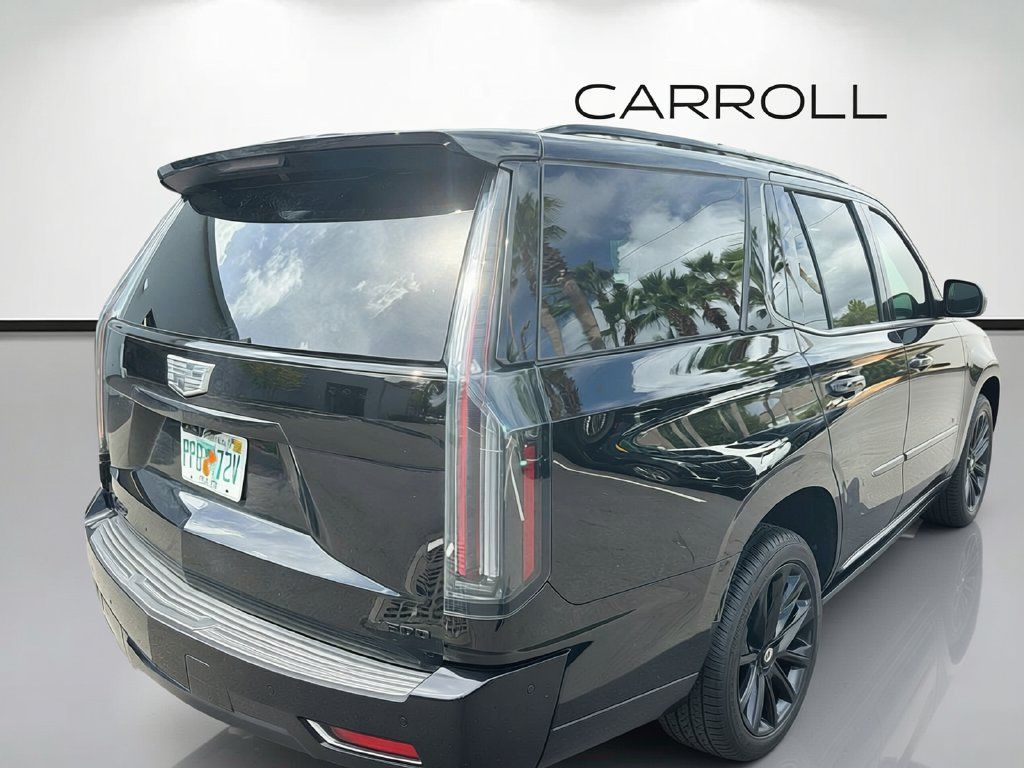 Used 2026 Cadillac Escalade Platinum Sport w/ LPO, ONYX Package AWD/4WD image 10