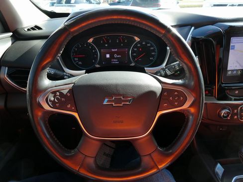 Used 2021 Chevrolet Traverse RS image 35
