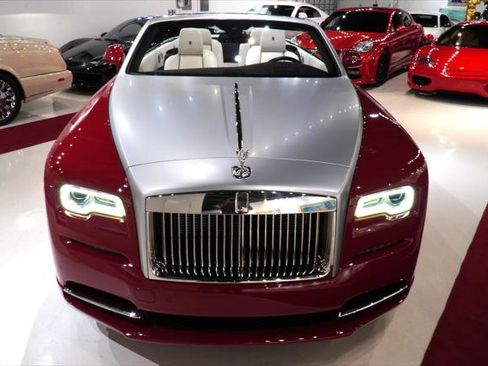 Used 2017 Rolls-Royce Dawn image 7