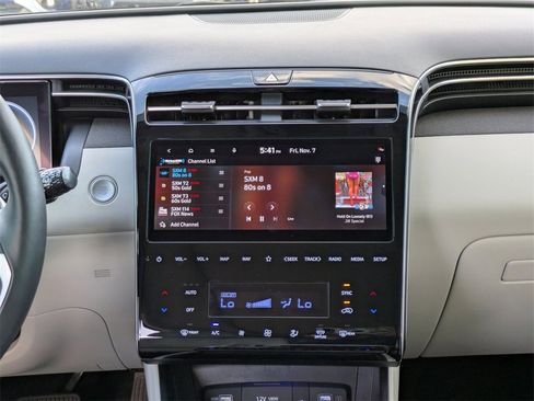 Used 2023 Hyundai Tucson Limited image 17