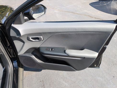New 2025 Kia K4 LXS FWD image 41