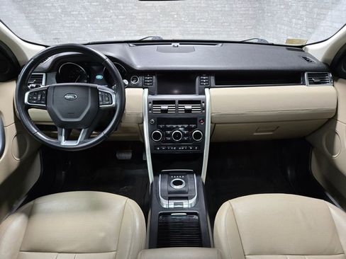 Used 2019 Land Rover Discovery Sport HSE image 34
