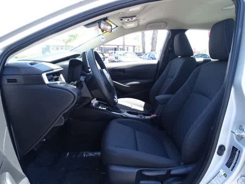 Used 2023 Toyota Corolla LE FWD image 18