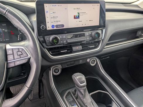 Used 2024 Toyota Grand Highlander XLE image 22