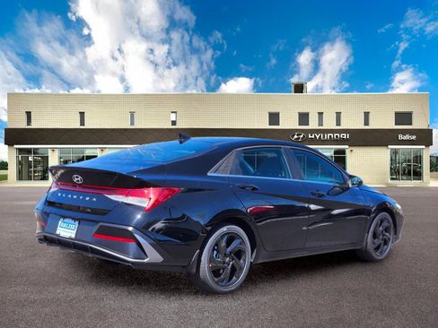 New 2026 Hyundai Elantra SEL Sport Premium FWD image 3