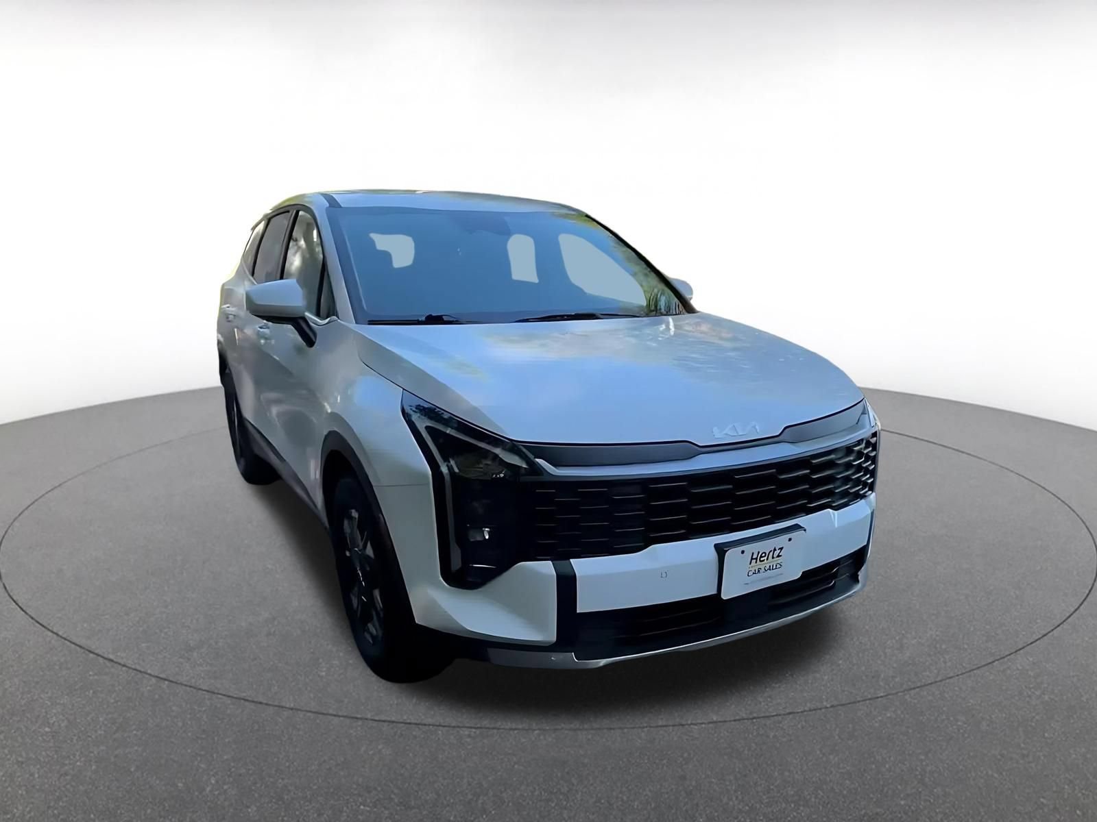 Used 2026 Kia Sportage LX FWD image 3