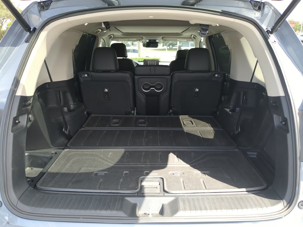 Used 2023 Honda Pilot Touring image 10