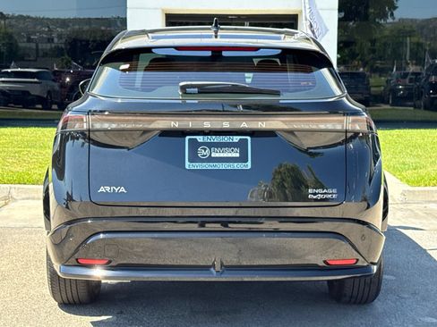 Used 2023 Nissan Ariya AWD image 13