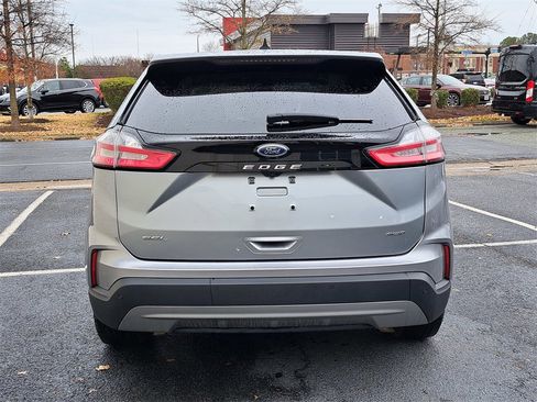 Used 2024 Ford Edge SEL image 5