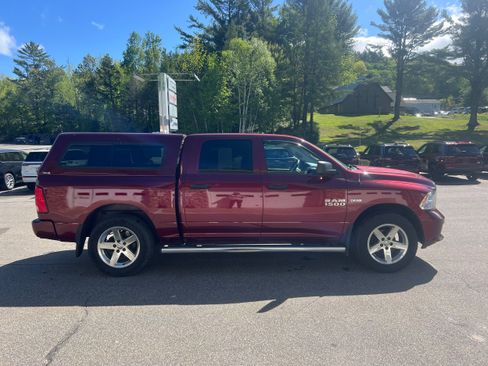 Used 2016 RAM 1500 Express AWD/4WD image 4