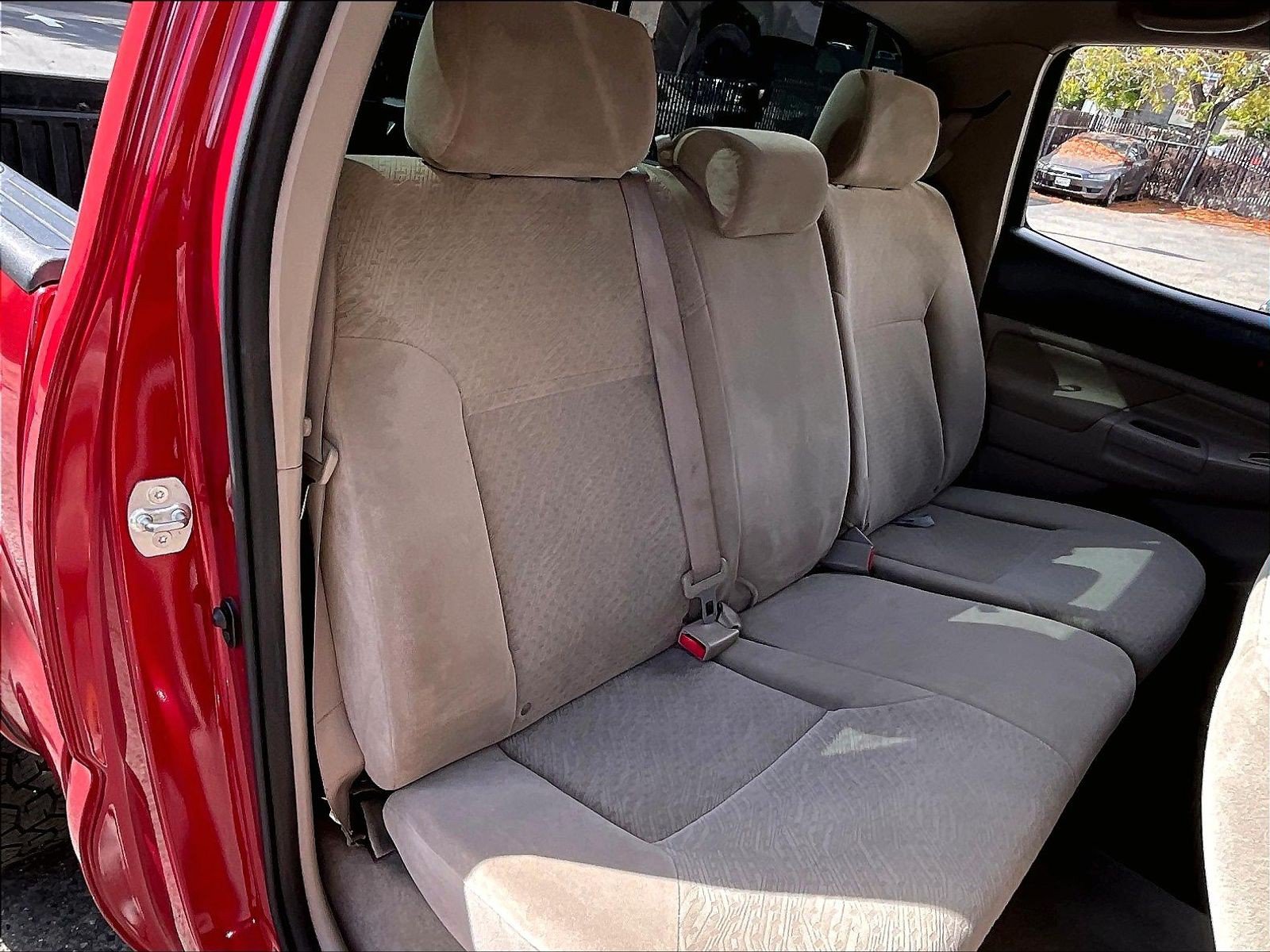 Used 2005 Toyota Tacoma PreRunner w/ SR5 Pkg #8 RWD image 22