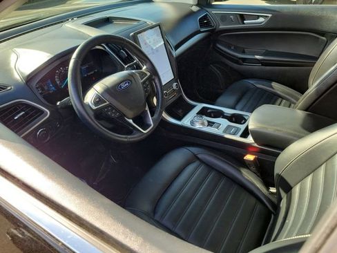 Certified 2023 Ford Edge SEL w/ Convenience Package image 3