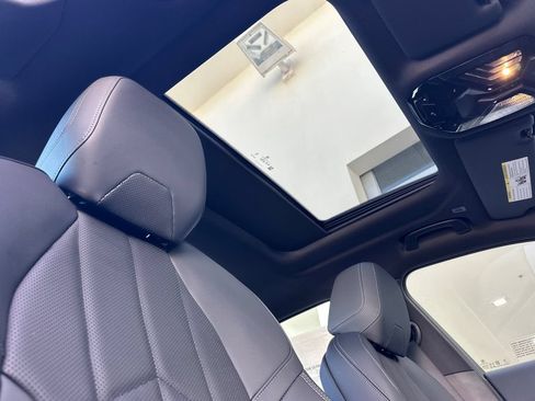 New 2026 BMW 530i RWD image 17