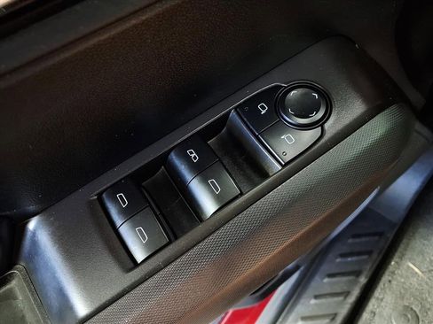 Used 2023 GMC Canyon Elevation w/ Convenience Package image 25