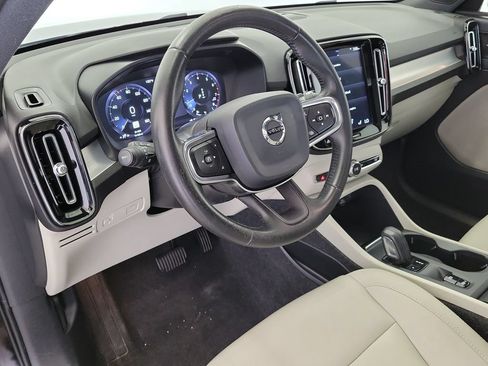 Used 2020 Volvo XC40 T5 Momentum w/ Protection Package Premier AWD/4WD image 20
