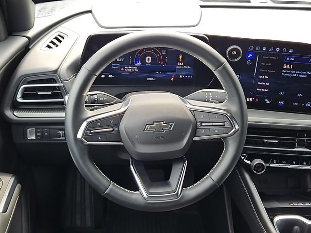 Used 2025 Chevrolet Traverse LT w/ Midnight/Sport Edition FWD image 19