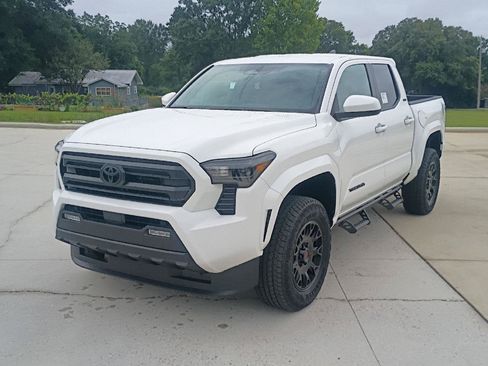 New 2026 Toyota Tacoma SR5 AWD/4WD image 3