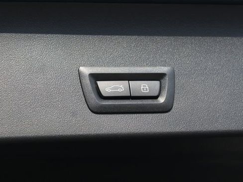 Used 2026 BMW X3 xDrive30 w/ Premium Package image 8