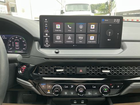 Used 2025 Honda Accord Touring image 21