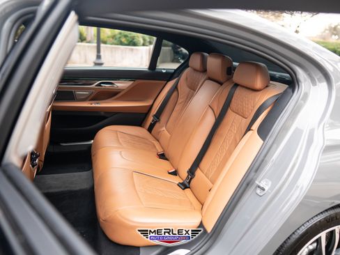 Used 2022 BMW 750i xDrive xDrive M SPORT LINE w/ Executive Package image 20