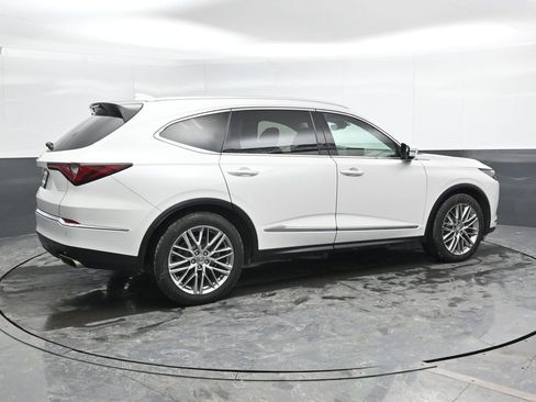 Used 2023 Acura MDX SH-AWD w/ Advance Package image 4