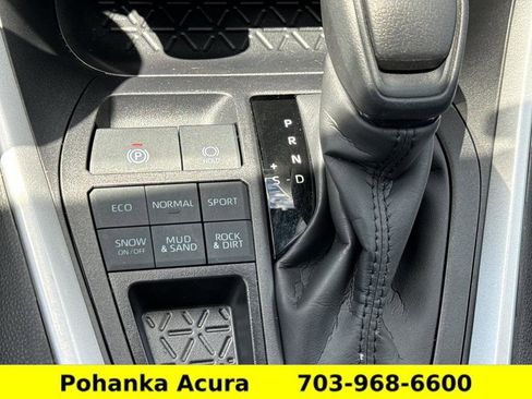 Used 2025 Toyota RAV4 XLE w/ Convenience Package AWD/4WD image 16