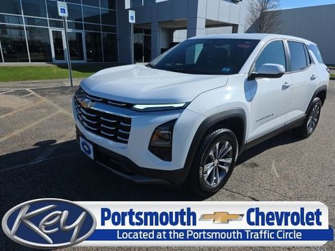 Used 2026 Chevrolet Equinox LT w/ LPO, Floor Liner Package AWD/4WD image 1