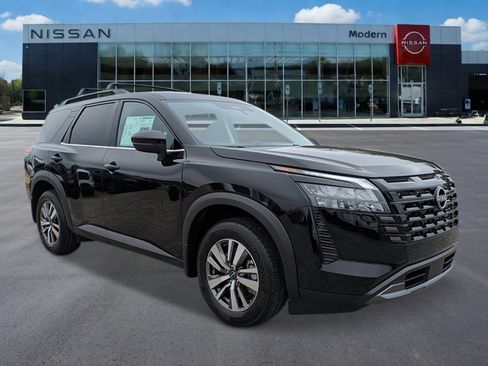 New 2026 Nissan Pathfinder SL FWD image 7