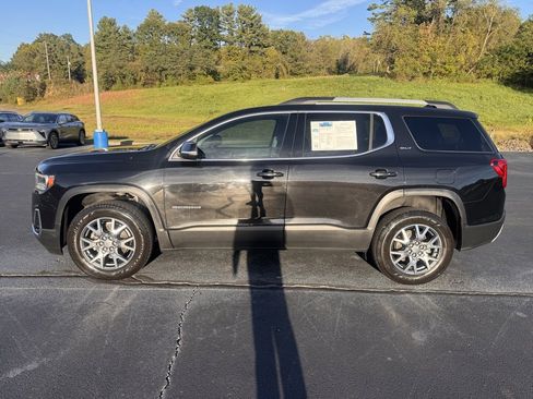 Used 2023 GMC Acadia SLT image 15
