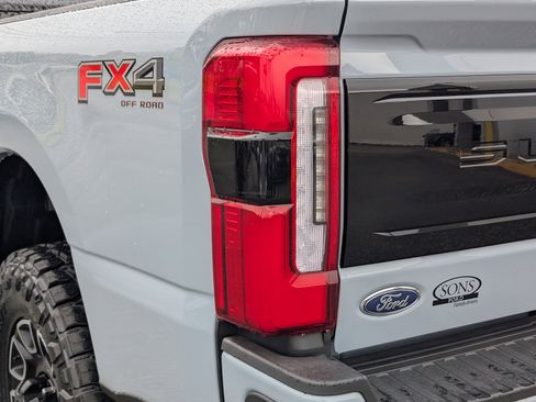 New 2026 Ford F250 Platinum image 12