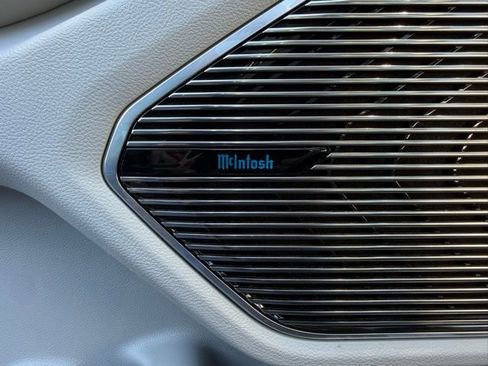 Used 2022 Jeep Grand Cherokee Overland image 21