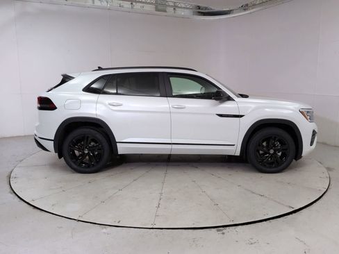 New 2026 Volkswagen Atlas Cross Sport SEL R-Line image 7