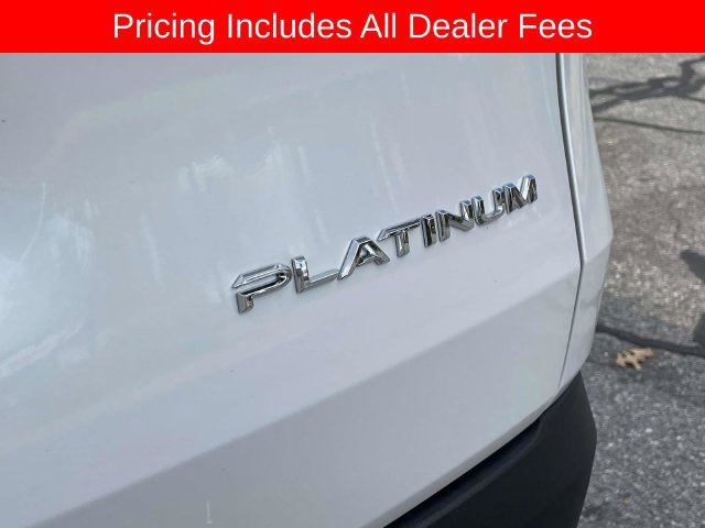 Used 2024 Toyota Grand Highlander AWD image 12
