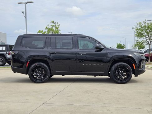 New 2026 Jeep Grand Wagoneer Limited AWD/4WD image 7