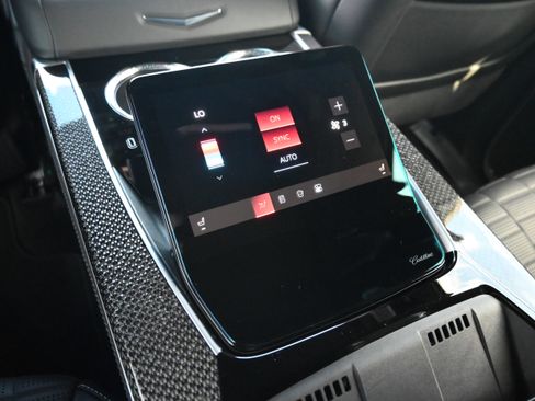 Used 2025 Cadillac Escalade V image 14