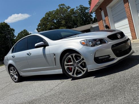 Used 2017 Chevrolet SS RWD image 26