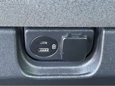 Used 2023 Ford F150 XLT RWD image 18