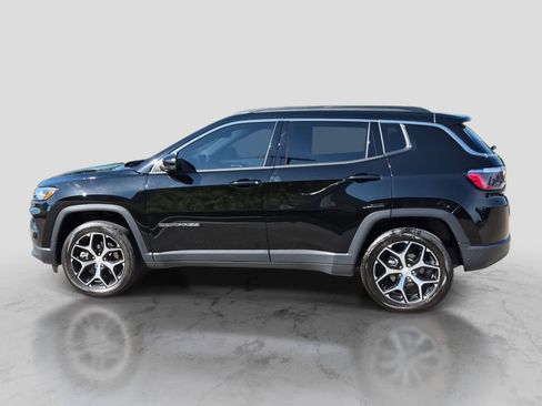 Used 2024 Jeep Compass Limited AWD/4WD image 5