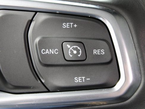 Used 2023 Jeep Wrangler Unlimited Sahara image 50