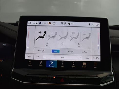 New 2026 Jeep Compass Trailhawk w/ Sun, Sound & Navigation Group image 20