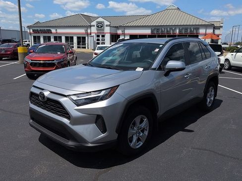 Certified 2025 Toyota RAV4 XLE w/ Convenience Package FWD image 3