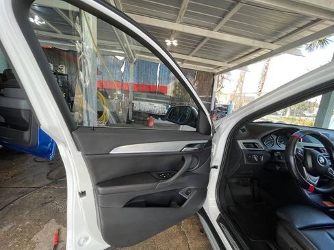 Used 2018 BMW X1 xDrive28i AWD/4WD image 6