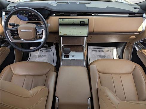Used 2025 Land Rover Range Rover SE image 17