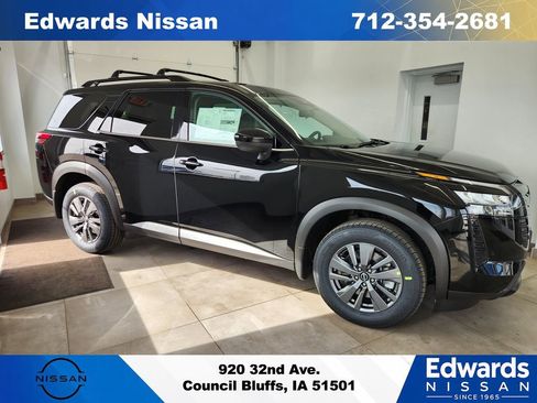 New 2026 Nissan Pathfinder SV AWD/4WD image 1
