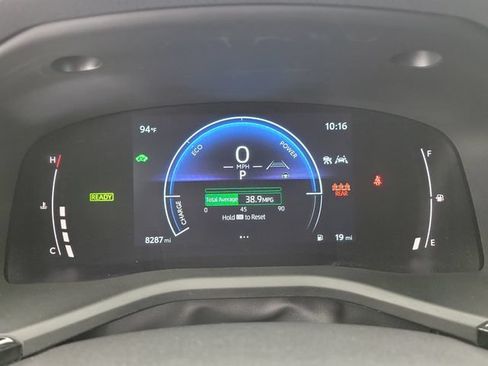 Used 2025 Toyota Camry LE w/ Convenience Package FWD image 25